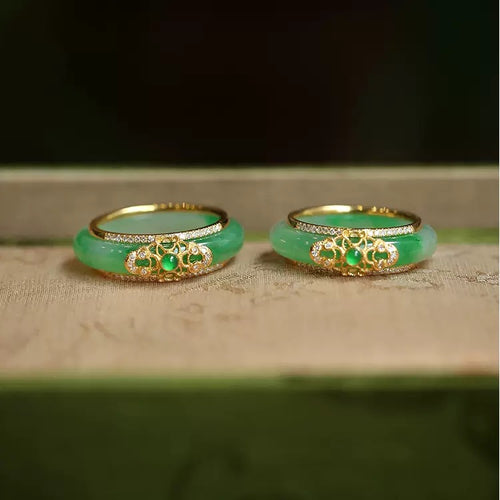 Chinese Style Green Agate Chalcedony Ring